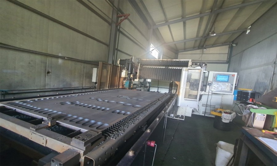 15T×1.25m×2.5m cutting capacity